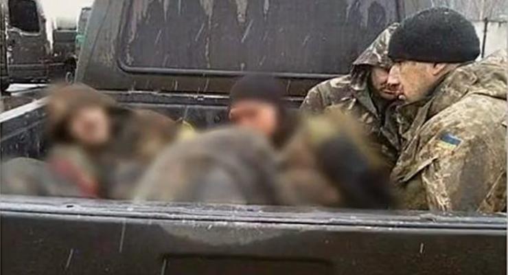 Через секунду их застрелят. СМИ опубликовали свидетельства казни пленных в ДНР