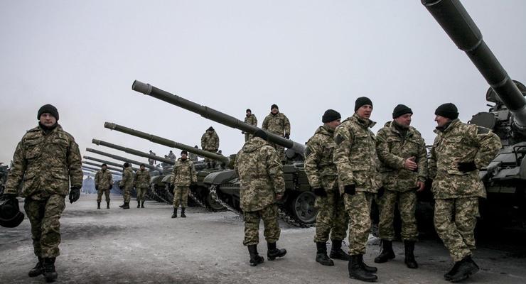 Яценюк заслушает руководство "Укроборонпрома" по выполнению поставок оружия