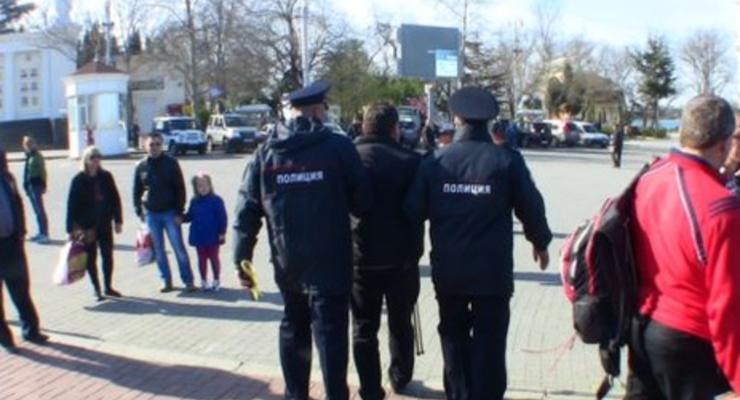 В оккупированном Севастополе российская полиция разогнала митинг против беззакония местных "властей"