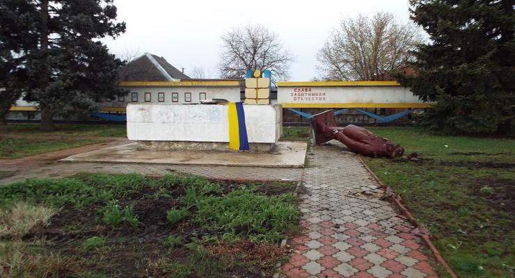 В Станице Луганской признали РФ агрессором, а ЛНР - террористами