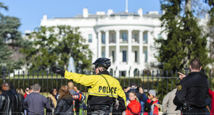 The Washington Post: Забор вокруг Белого дома сделают более неприступным в связи с проникновениями