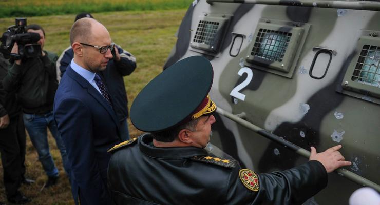Угроза вторжения войск РФ в Украину в мае невысока - Яценюк