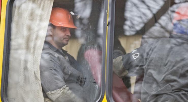 Террористы ДНР закрывают 19 угольных шахт