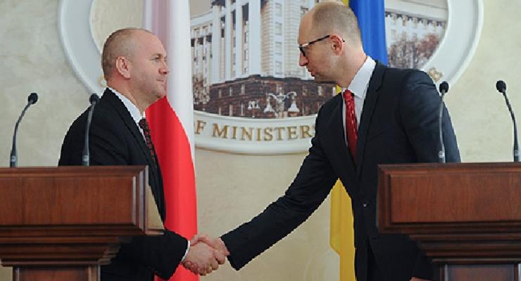 Яценюк попросил Польшу помочь Украине в борьбе с коррупцией