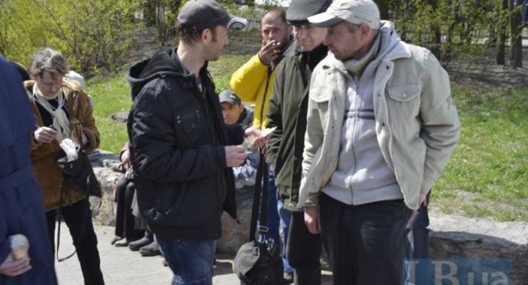 Митингующим на Крещатике заплатили по 80 гривен - СМИ