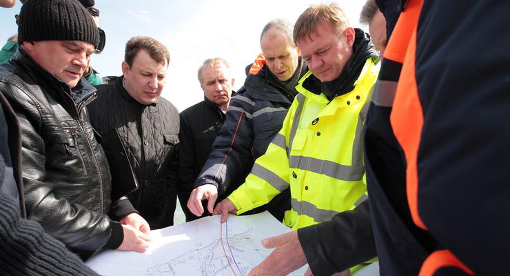 В России заявили о начале строительства "технологического моста" в Крым