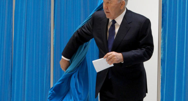 Назарбаев официально объявлен победителем президентской гонки с 98% голосов избирателей