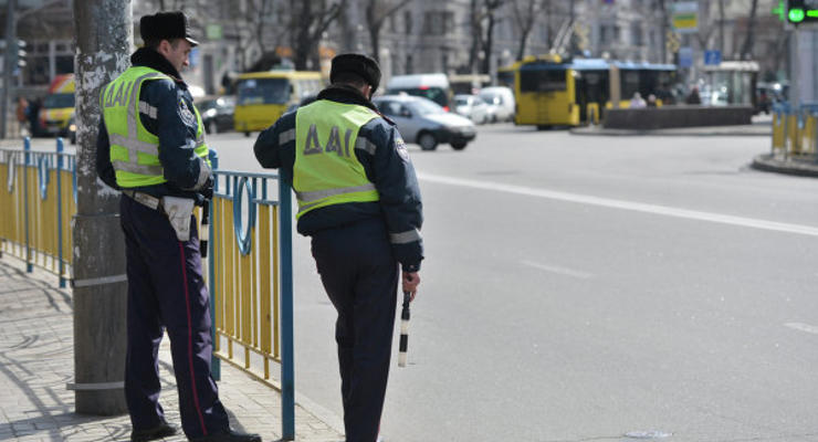 В Киеве неизвестные обстреляли пост ГАИ