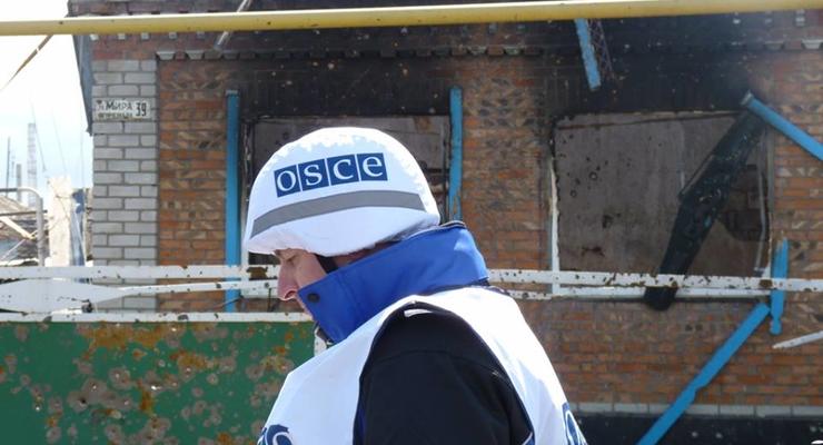 Наблюдателей ОБСЕ в Широкино атаковали стрелковым оружием