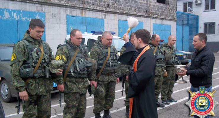 Милиционеры-добровольцы из Красноармейска отправились в зону АТО