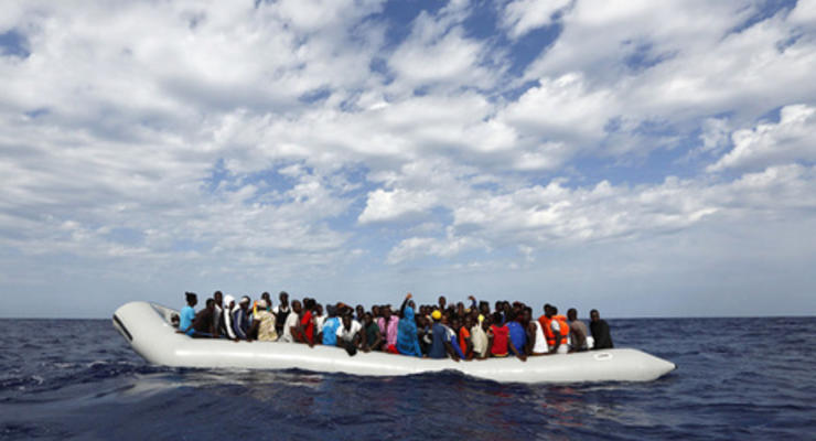 В Средиземном море спасены уже 4800 мигрантов