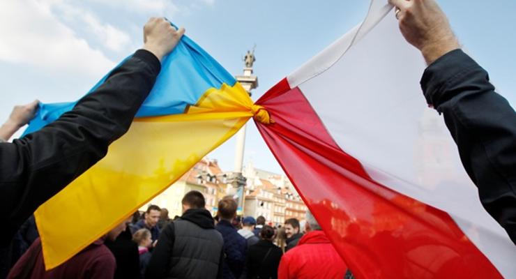 Коморовский: Украина очень напоминает Польшу 20-30 лет назад