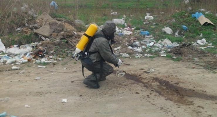 В Сумской области на дорогу высыпали опасные химикаты