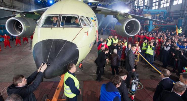 Новый украинский самолет не имеет конкурентов на рынке - генконструктор "Антонова"