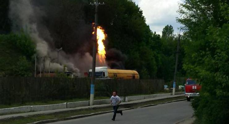 СМИ: В центре Винницы взорвалась автозаправочная станция