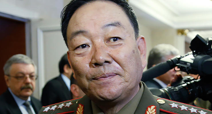 В КНДР расстреляли министра обороны, заснувшего на военном смотре  - СМИ