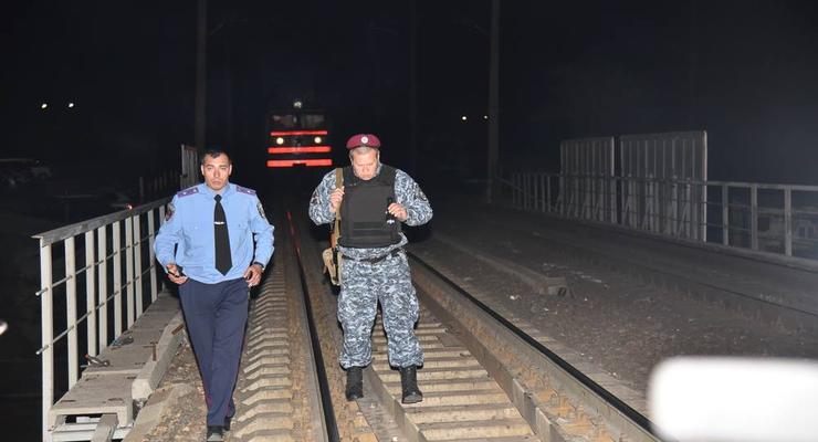 Милиция проводит проверку обстоятельств взрыва на железной дороге в Одессе