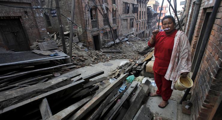 Количество жертв землетрясения 12 мая в Непале выросло до 96 человек