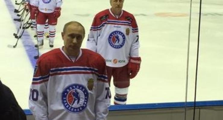 Путин вышел на лед в Ночной хоккейной лиге