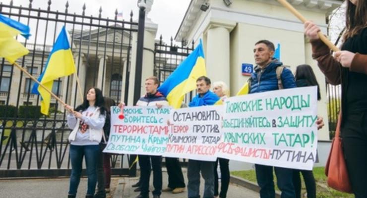 СМИ: В Варшаве поддержали Украину и вспомнили депортацию крымских татар