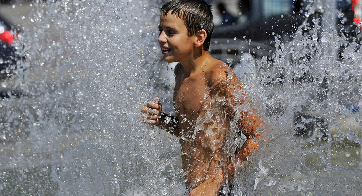 Лето в Украине обещает быть жарким и умеренно дождливым