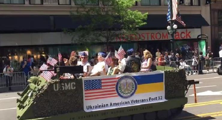 В Чикаго марш ветеранов прошел под украинскими флагами