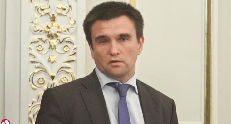Глава МИД рассказал, зачем на переговорах нужен Виктор Медведчук