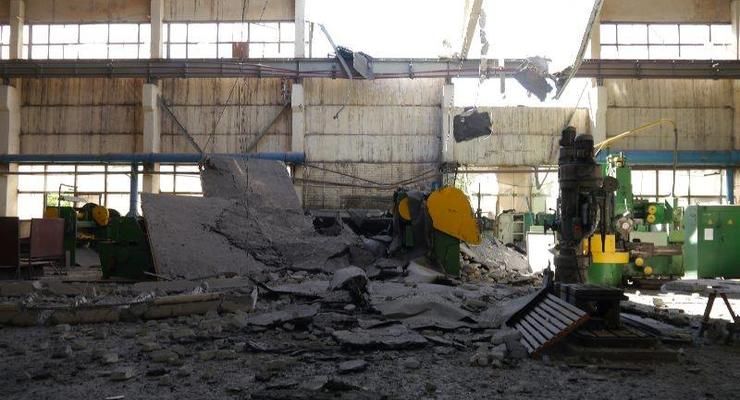 Коксохим в Авдеевке продолжают бомбить, в АТО показали разрушения
