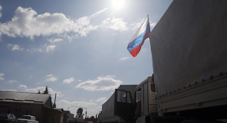 РФ направила на Донбасс более 100 грузовиков в конвое Путина