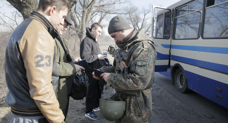 Власти Донецкой области собираются отменить спецпропуска в зоне АТО