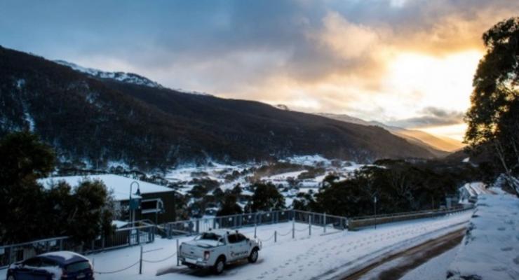 Зима в июне: Австралию засыпало снегом