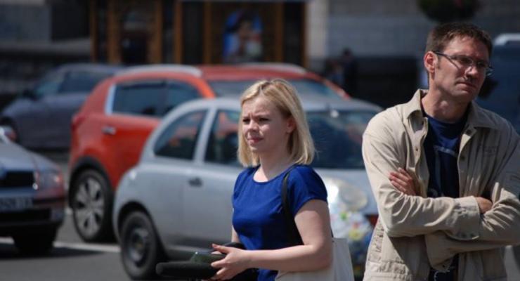 Итоги дня: нападение на Дурова, задержанные журналисты РФ в Киеве и повестки в автобусе