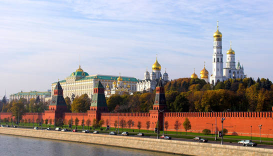 Кремль отреагировал на бои под Марьинкой: "Мы глубоко обеспокоены"