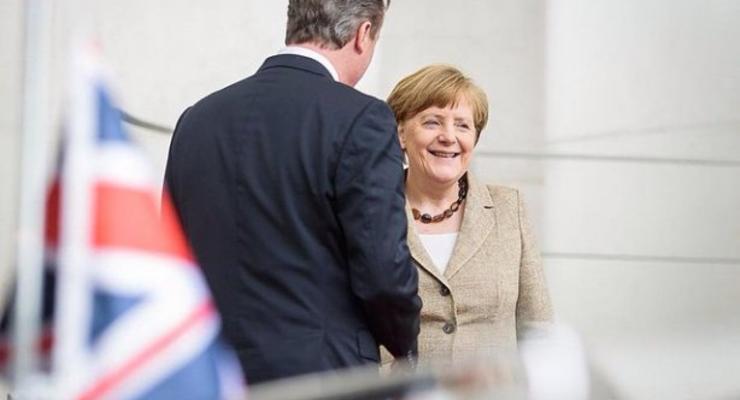 Меркель завела аккаунт в Instagram и выложила фото с Порошенко, Олландом и Путиным