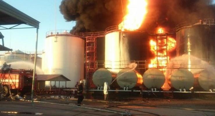 Госслужба по ЧС: При пожаре на нефтебазе под Киевом пострадали пять человек