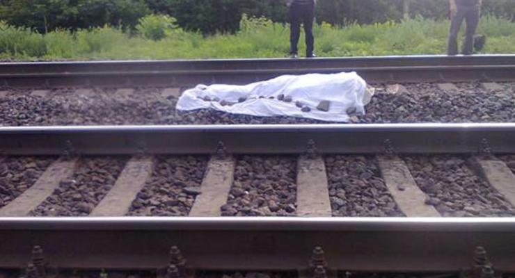 Боец ВСУ покончил жизнь самоубийством, выпрыгнув из поезда