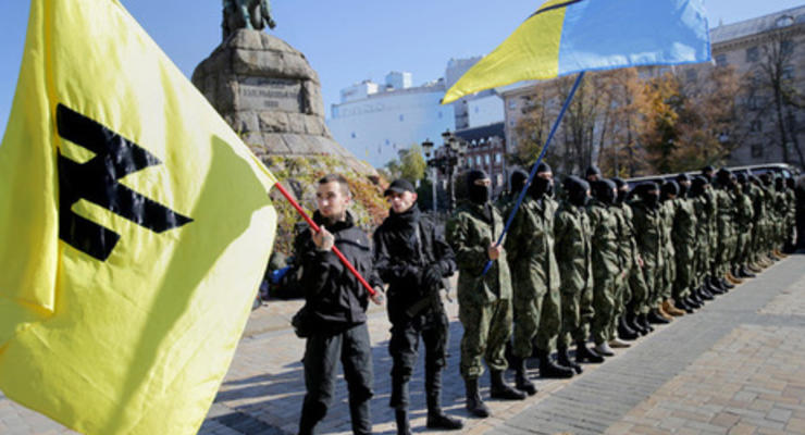 Конгресс США запретил помощь "Азову" и поставки ПЗРК в Украину