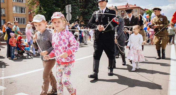 В Подмосковье на День России по улицам провели "фашистов"