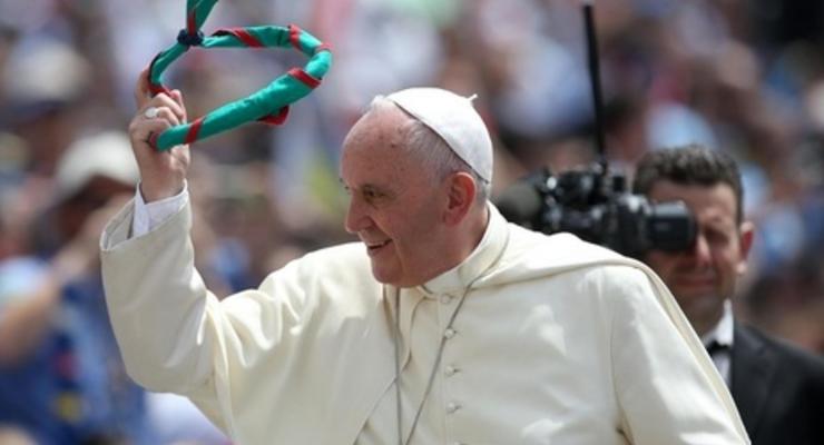 СМИ: Папа Римский встретится с представителями ЛГБТ сообщества