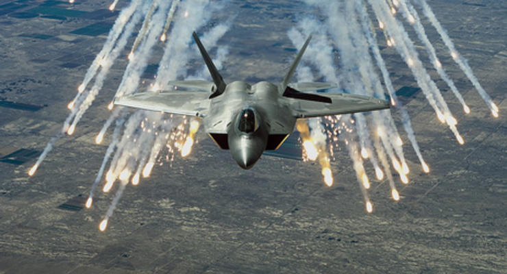 The Wall Street Journal: США планируют разместить в Европе истребители F-22 Raptor