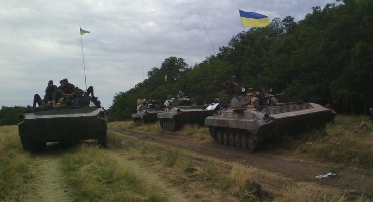 В Луганской области подорвалась БМП с военными, есть раненые