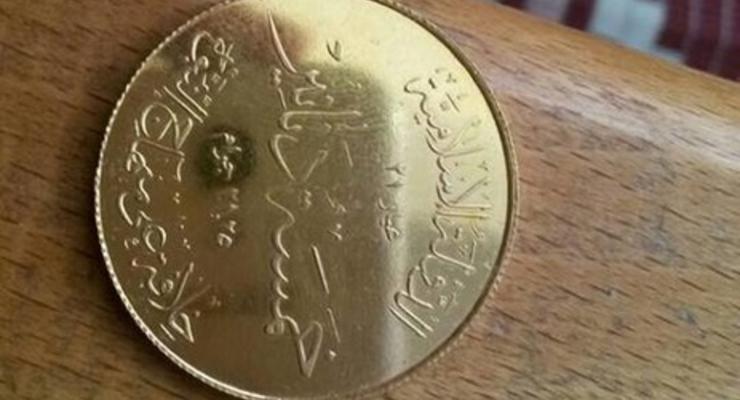 СМИ: Террористы ИГИЛ начали чеканить собственные монеты