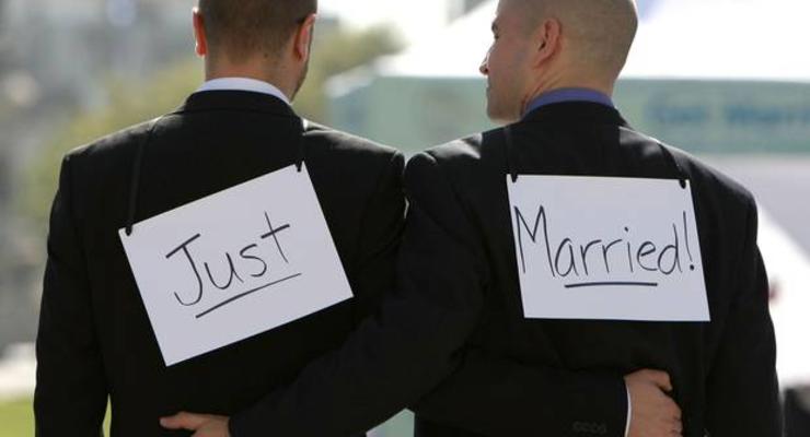 Однополые браки разрешили на всей территории США