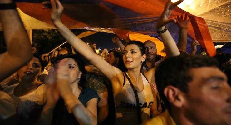 Участники протеста в Ереване не намерены завершать акцию
