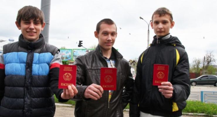 В ЛНР считают, что признание их "паспортов" Россией – вопрос времени