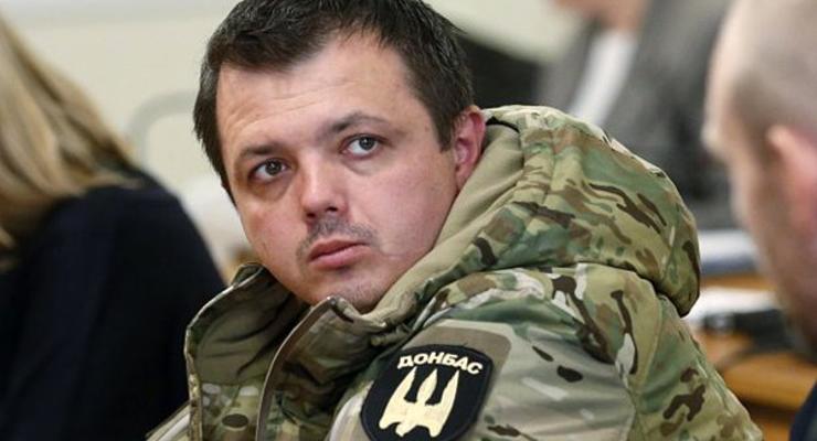В политическом руководстве бытует мнение отказаться от Донбасса – Семенченко