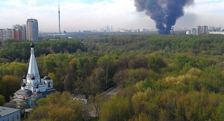 МЧС РФ: В Москве случился пожар в одном из павильонов ВДНХ