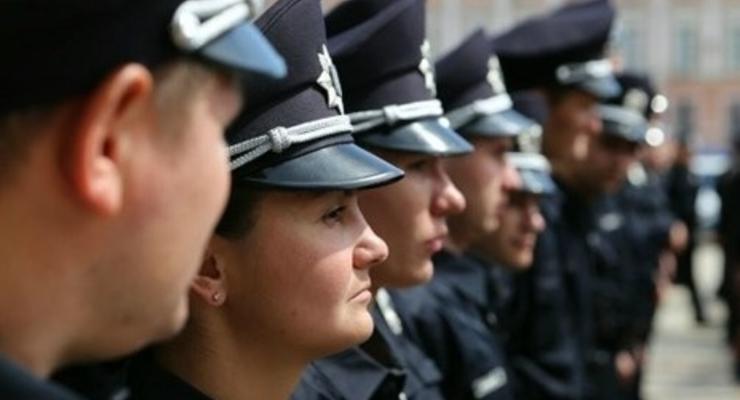 МВД: В Киеве 500 сотрудников новой полиции приступили к ночному патрулированию города