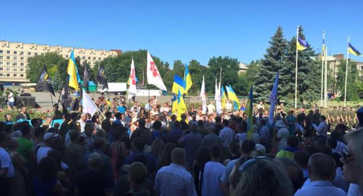 В Славянске жители отметили годовщину освобождения города от ДНР