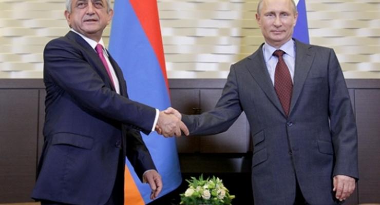 Как Россия пытается сбить протестную волну в Армении